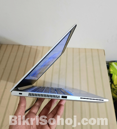 HP Elitebook 830 G5 II 8th Gen 8GB/256SSD